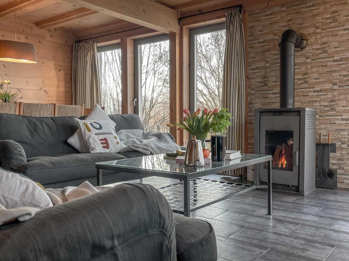 traumHaff Küstenchalets - einzigartige Chalets an der Ostsee. Ganz aus Lärchenholz mit Kamin und Sauna Vogelsang-Warsin Exterior foto