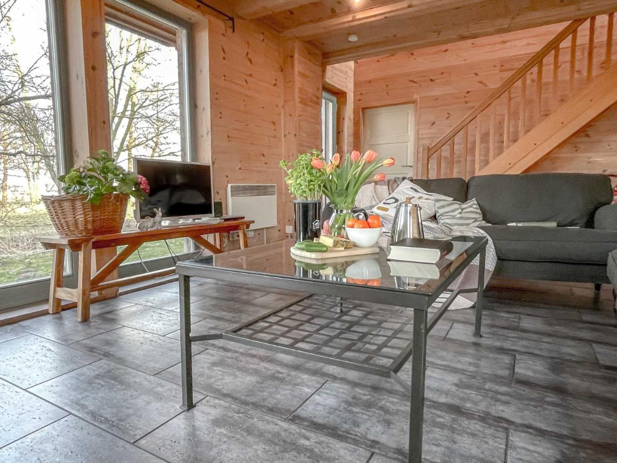 traumHaff Küstenchalets - einzigartige Chalets an der Ostsee. Ganz aus Lärchenholz mit Kamin und Sauna Vogelsang-Warsin Exterior foto
